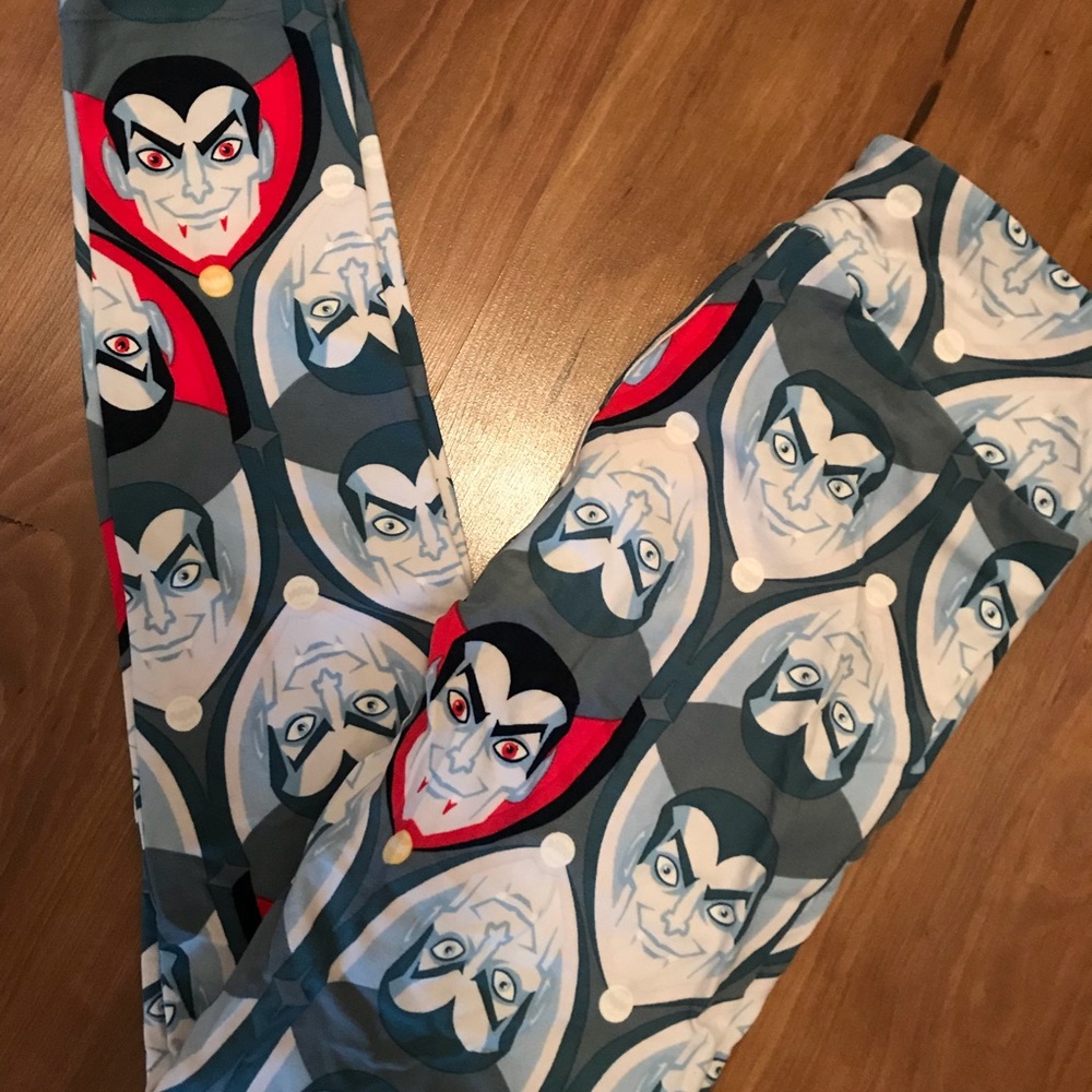 OS LuLaRoe Dracula leggings! Never worn!